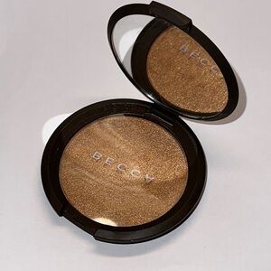 BECCA ‘Chocolate Geode’ Shimmering Skin Perfector Pressed Highlighter - NWOB